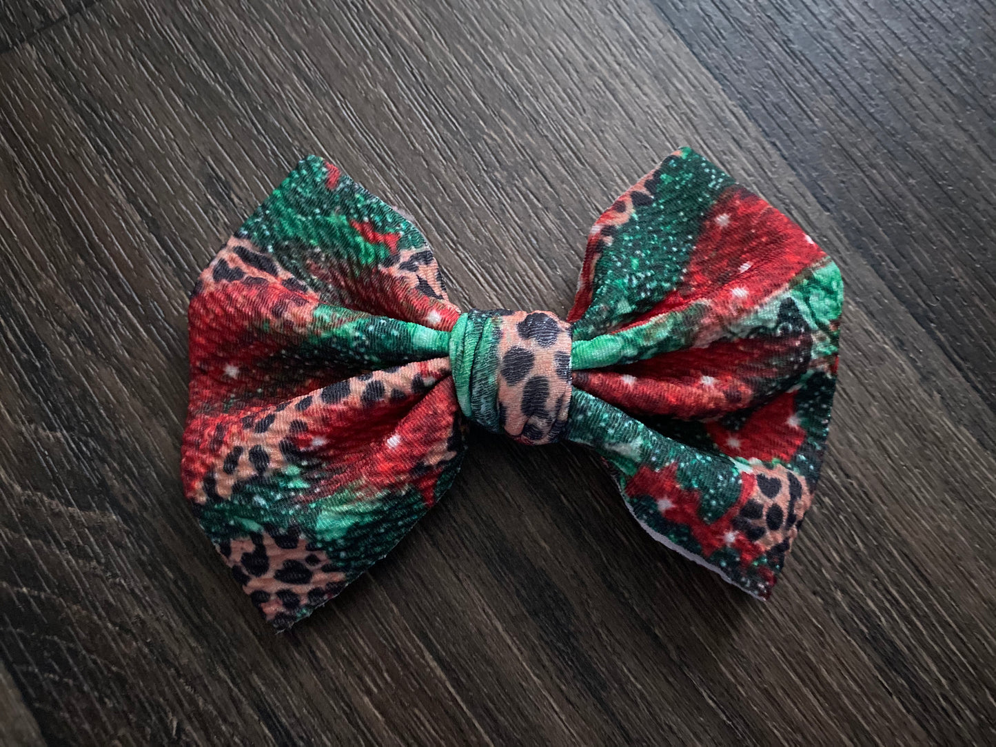 4” Bow on Clip- Christmas Tri Color